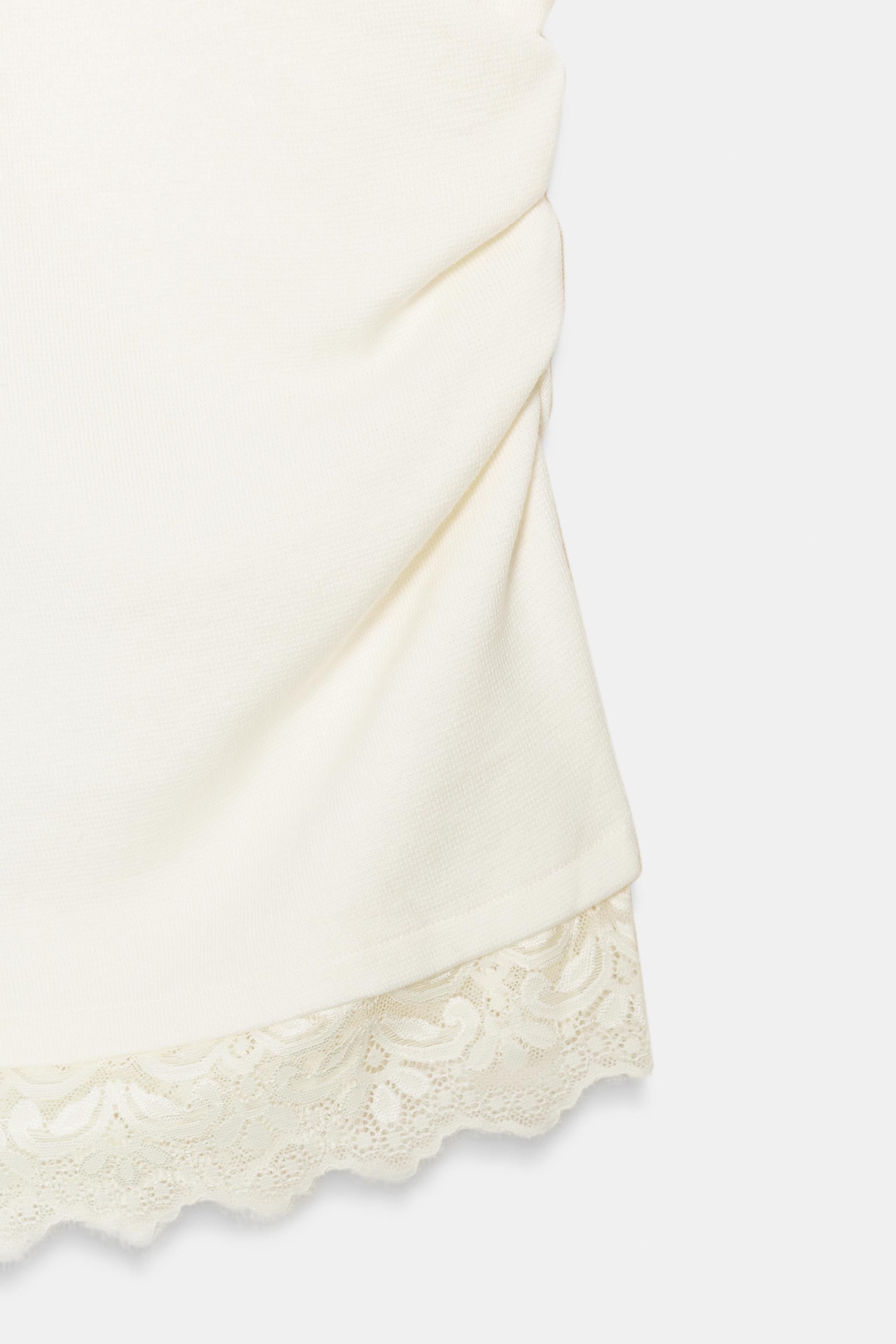 DRAPED LACE TOP